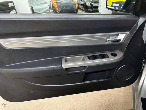 2009 Chrysler Sebring Base