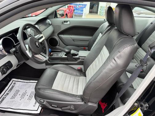 Black Clearcoat 2008 Ford Mustang GT Premium