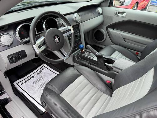 Black Clearcoat 2008 Ford Mustang GT Premium
