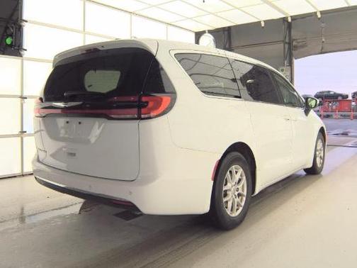 Bright White Clearcoat 2023 Chrysler Pacifica Touring-L
