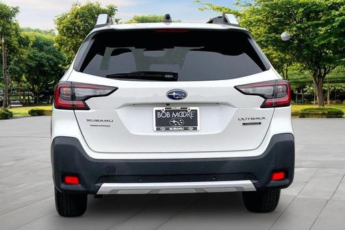 Crystal White Pearl 2024 Subaru Outback Touring