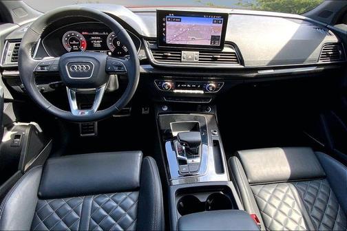 Audi Special Paint 2024 Audi SQ5 3.0T Premium Plus
