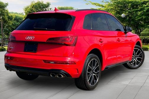 Audi Special Paint 2024 Audi SQ5 3.0T Premium Plus