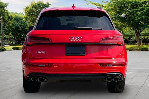 Audi Special Paint 2024 Audi SQ5 3.0T Premium Plus