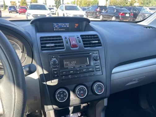 2015 Subaru Forester 2.5i