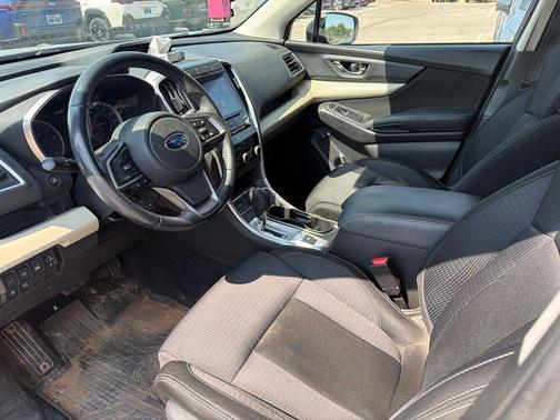 Ice Silver Metallic 2021 Subaru Ascent Premium 7-Passenger