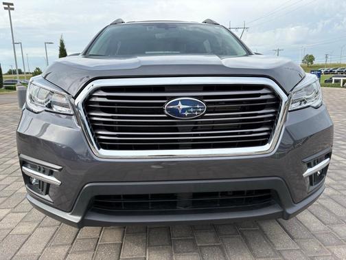 2022 Subaru Ascent Limited 8-Passenger