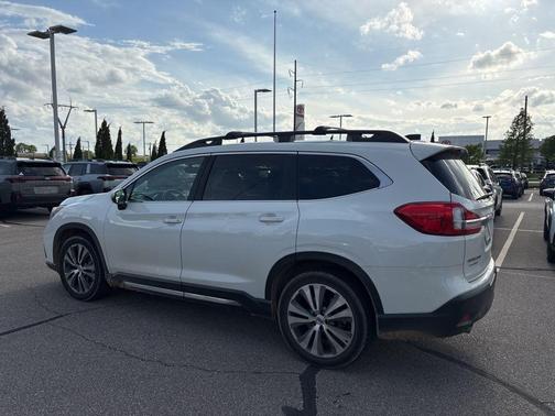 White 2019 Subaru Ascent Limited 7-Passenger