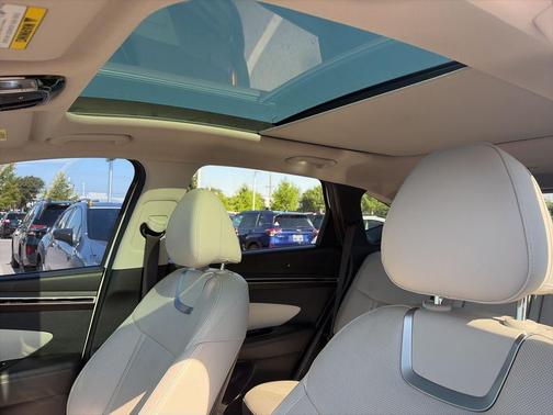 Quartz White 2022 Hyundai TUCSON Limited