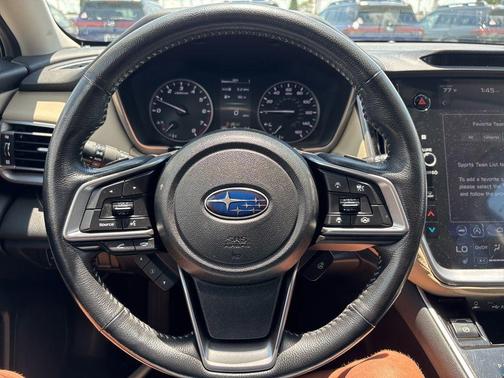 Crystal Black Silica 2022 Subaru Outback Limited XT