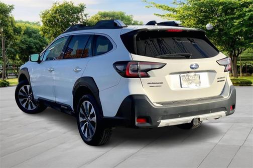 2023 Subaru Outback Touring XT