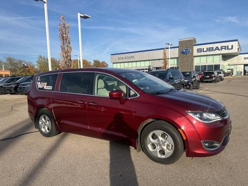 2018 Chrysler Pacifica Hybrid Touring Plus