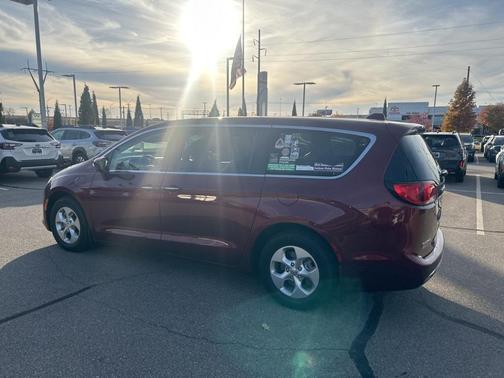 2018 Chrysler Pacifica Hybrid Touring Plus