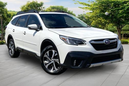 Crystal White Pearl 2022 Subaru Outback Limited XT