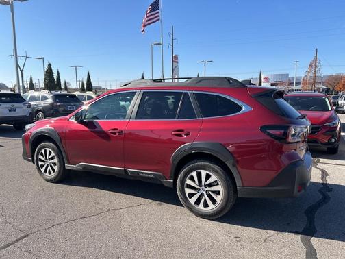 2025 Subaru Outback Premium