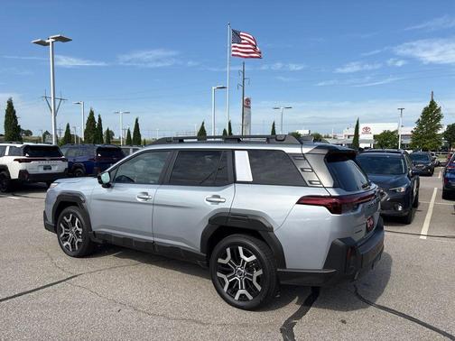 Ice Silver Metallic 2026 Subaru Outback Touring XT