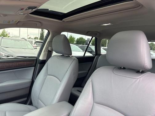 Abyss Blue Pearl 2019 Subaru Outback 3.6R Limited