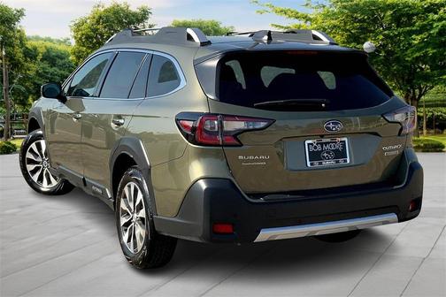 2025 Subaru Outback Touring