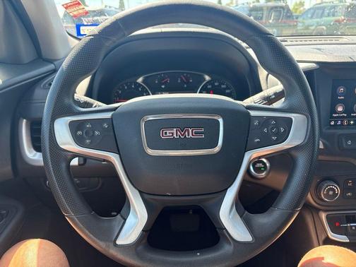 Summit White 2024 GMC Terrain SLE