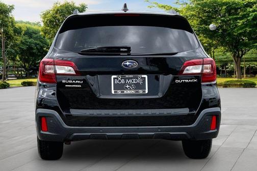Crystal Black Silica 2019 Subaru Outback 2.5i Touring