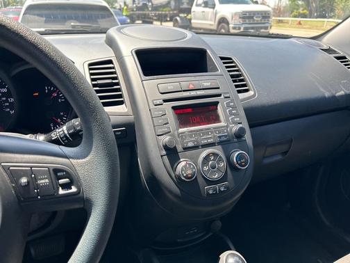 2013 Kia Soul Base
