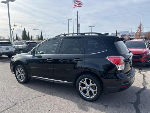 2017 Subaru Forester 2.5i Touring