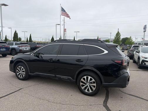 Crystal Black Silica 2021 Subaru Outback Premium