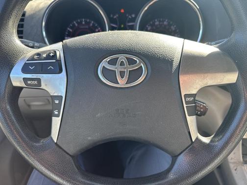 2013 Toyota Highlander Base Plus
