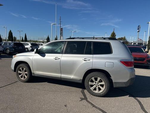2013 Toyota Highlander Base Plus