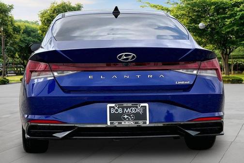 Intense Blue 2022 Hyundai ELANTRA Limited