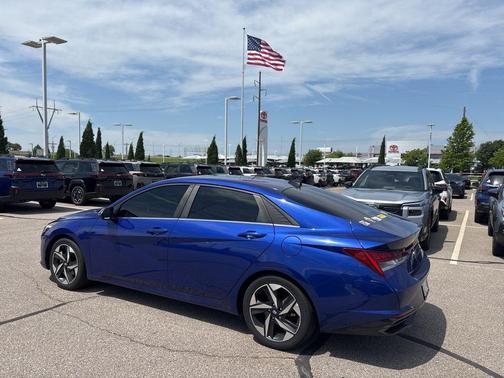 Intense Blue 2022 Hyundai ELANTRA Limited