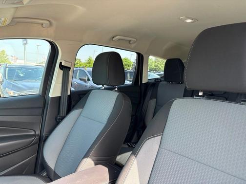 White Gold 2017 Ford Escape SE