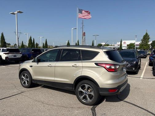 White Gold 2017 Ford Escape SE
