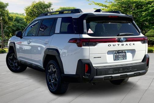 Crystal White Pearl 2026 Subaru Outback Premium