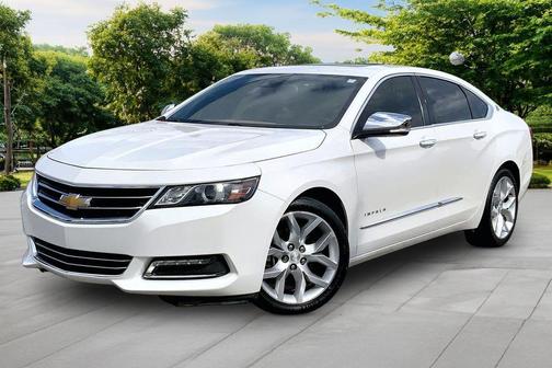 Iridescent Pearl Tricoat 2015 Chevrolet Impala 2LZ