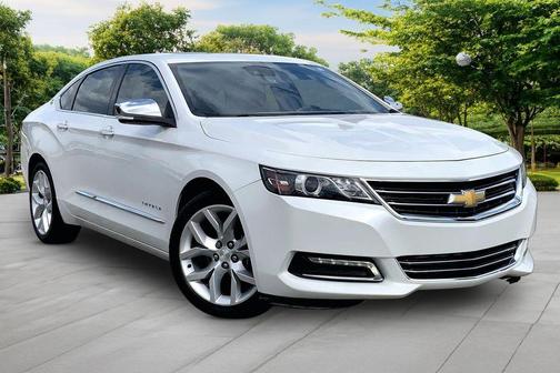 Iridescent Pearl Tricoat 2015 Chevrolet Impala 2LZ