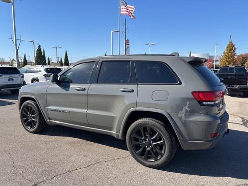 2020 Jeep Grand Cherokee Altitude