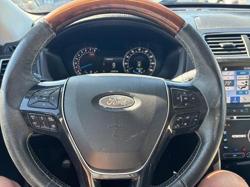Magnetic 2018 Ford Explorer Platinum