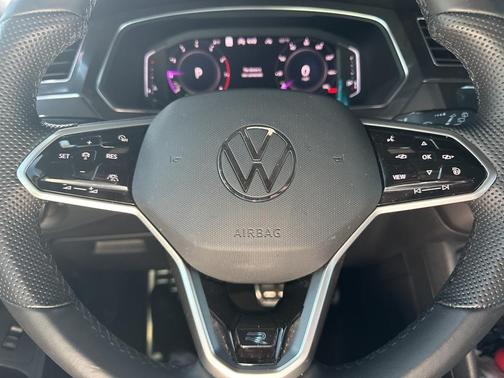 2022 Volkswagen Tiguan 2.0T SEL R-Line