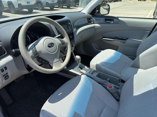 Satin White Pearl 2013 Subaru Forester 2.5X Premium