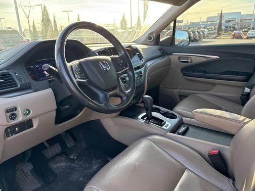 2019 Honda Pilot EX-L w/Navigation/RES
