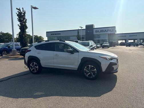 Crystal White Pearl 2024 Subaru Crosstrek Premium