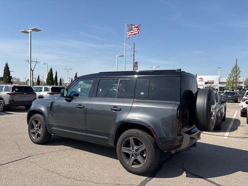 2021 Land Rover Defender 110 X-Dynamic HSE