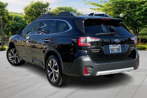 2022 Subaru Outback Touring XT