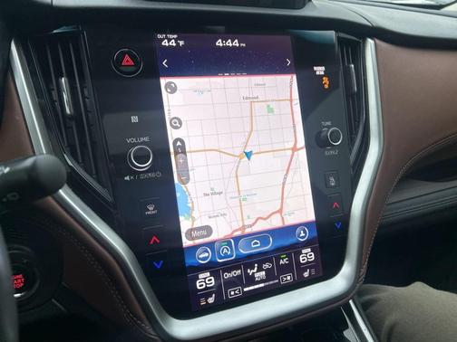 2022 Subaru Outback Touring XT