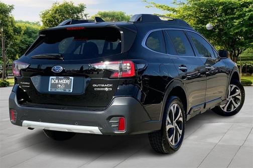2022 Subaru Outback Touring XT