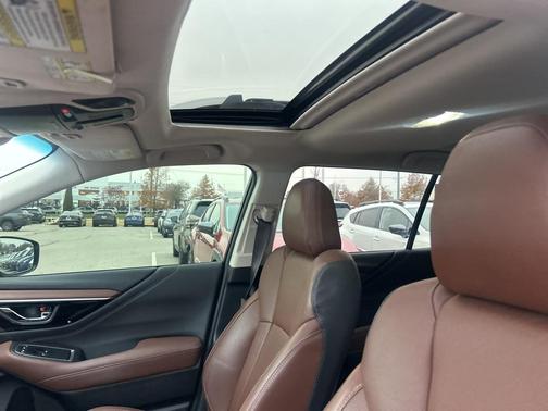 2022 Subaru Outback Touring XT