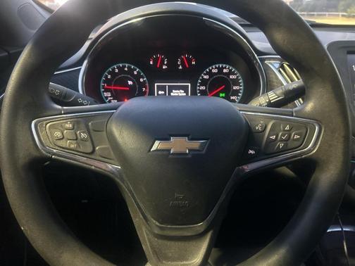 2017 Chevrolet Malibu 1LT