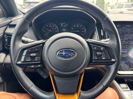 Crystal Black Silica 2022 Subaru Outback Wilderness