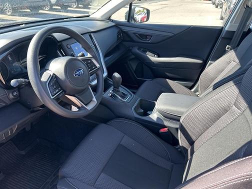 2025 Subaru Outback Base